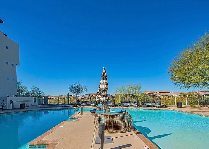Near Mayo Sunny Retreat Heated Pool & King Bed * Scottsdale