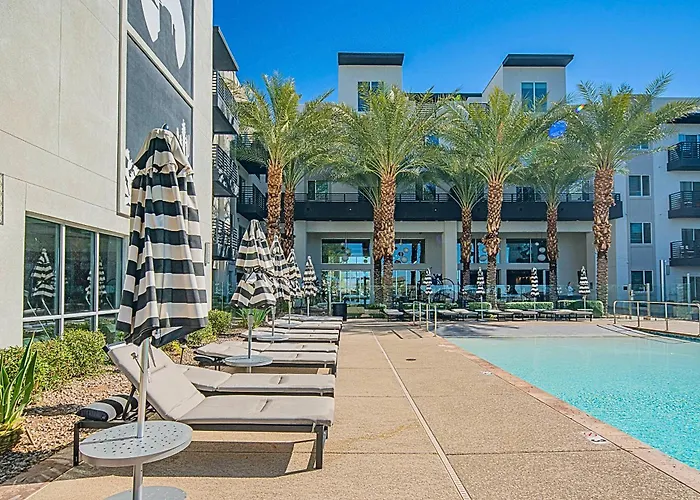 Near Mayo Sunny Retreat Heated Pool & King Bed * Scottsdale