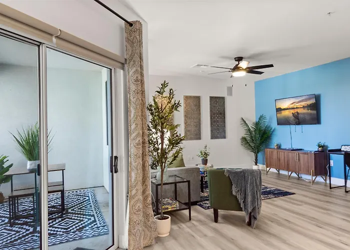 Near Mayo Sunny Retreat Heated Pool & King Bed * Scottsdale