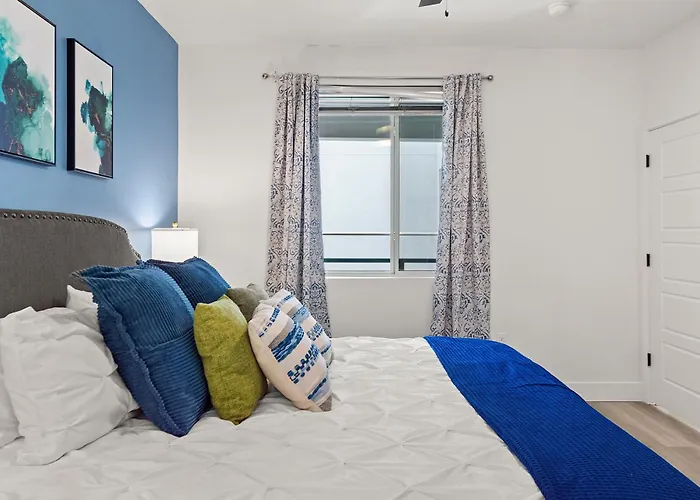 Appartement Near Mayo Sunny Retreat Heated Pool & King Bed *